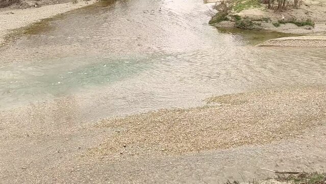 Clip video fiume nel parco San Giorgio di Trecastelli