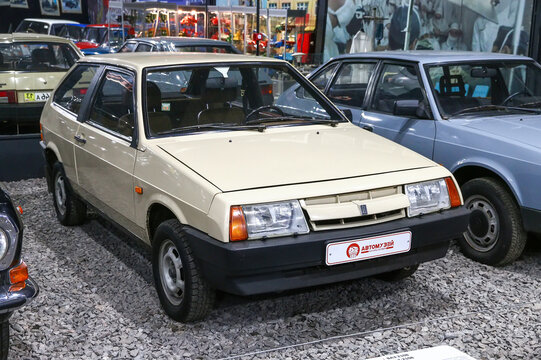 Lada 2108 Spitnik