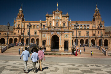 Obraz premium The 1929's Ibero-American Exhibition building in España Square, María Luisa Park, Sevilla