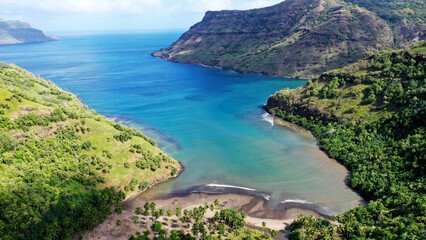 vue aérienne de la baie de TAIOHAE sur l'ile de NUKU HIVA En polynésie francaise
