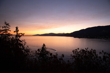 Fototapeta premium Lions Gate Sunset Shot