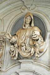 Fototapeta na wymiar Napoli, sculture nei chiostri della Certosa di San Martino