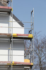 Baugerüst, Baustelle, Modernes weisses Wohngebäude, Deutschland, Europa