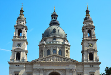 Fototapeta na wymiar Saint Stephen's Basilica or St Istvans in Budapest, Hungary