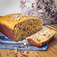 Bread Slice Cutting Tradition Whole Grain Healthy Delicious