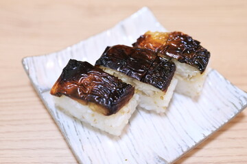 鯖押しずし（バッテラ）