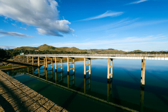 Bridge over Lake Eildon at Bonnie Doon, Victoria Australia