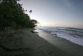 PLAYA MANZANILLO SANTA TERESA  COSTA RICA