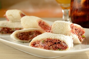 Tapioca rolls with creamy jerky beef