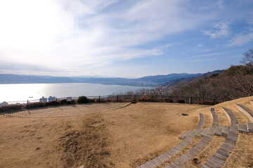 Fototapeta na wymiar 長野県諏訪市立石公園からの諏訪湖