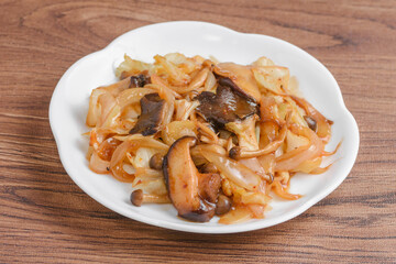 キノコと野菜の炒め物