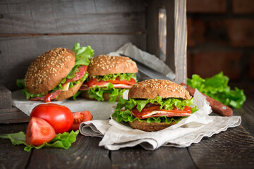 sandwich with ham and vegetables