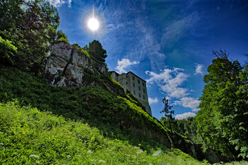 Pieskowa Skała castle