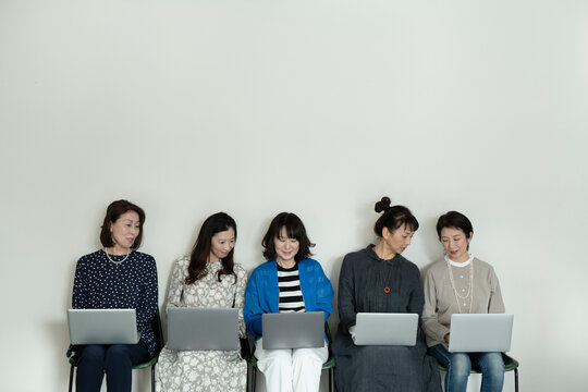 Laptop Computers and Women