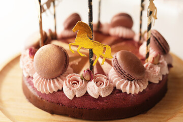 Entremet Carrousel Cassis & Myrtille 