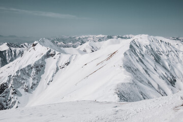Fototapeta na wymiar 雪山の登山風景