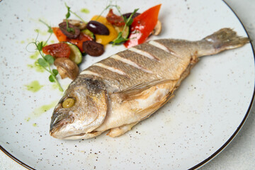 grilled spicy fish with vegetables