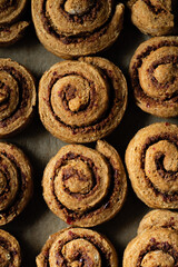 Vegan Cinnamon Rolls (Refined sugar free).