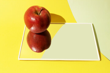 apple on a plate