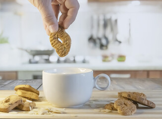 wholemeal milk and cookies on the kitchen table

