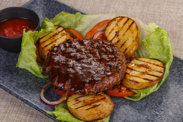 Grilled Beef cutlet with vegetables