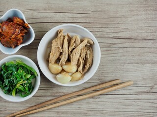 반찬, 시금치 무침, 닭가슴살 마늘 간장 조림, 게볶음