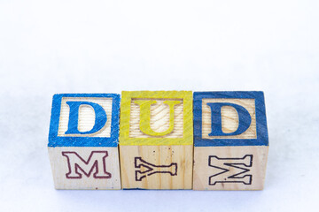 The term DUD displayed visually