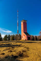 Frühlingshafte Entdeckungstour rund um die prächtige Burg Hohenzollern - Baden-Württemberg -...