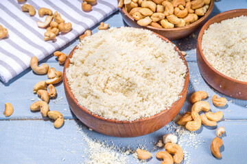 Cashew flour with whole nuts