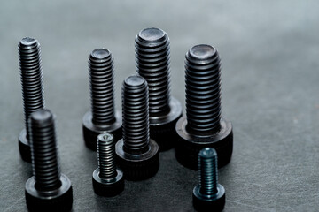 色々なサイズのボルト