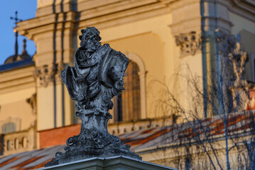 Obraz premium LVIV, UKRAINE - FEBRUARY 2022: St. George's Cathedral, one of the most important church in Ukraine. Sculpture of a saint at the entrance.