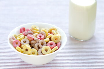 Bowls with different sorts of breakfast cereal products, white bowls with morning meal