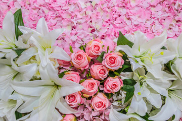 bouquet of pink roses