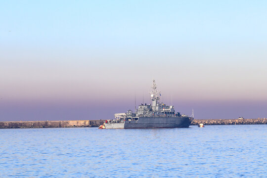 Basic minesweeper. Russian Navy. Morning foggy on the sea
