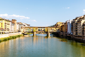 Ponte Vecchio bridge over Arno-rivir in Florence, Toscany, Italy, Europe