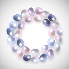 Shiny round frame with pearl gems