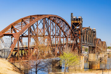 Sunny view of the historical Clinton Presidential Park Bridge