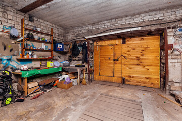 Fototapeta na wymiar iron garage door in a private house