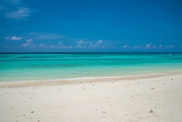 Obraz premium Beautiful tropical island white sand beach - Koh Lipe, Thailand. Travel summer holiday concept. 