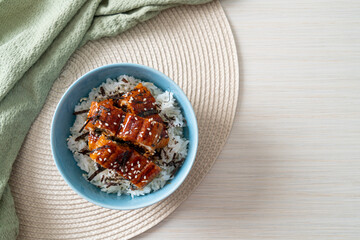 eel rice bowl or unagi rice bowl