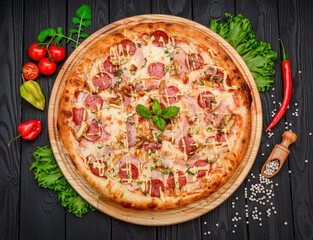 Delicious and fresh pepperoni pizza with vegetables
