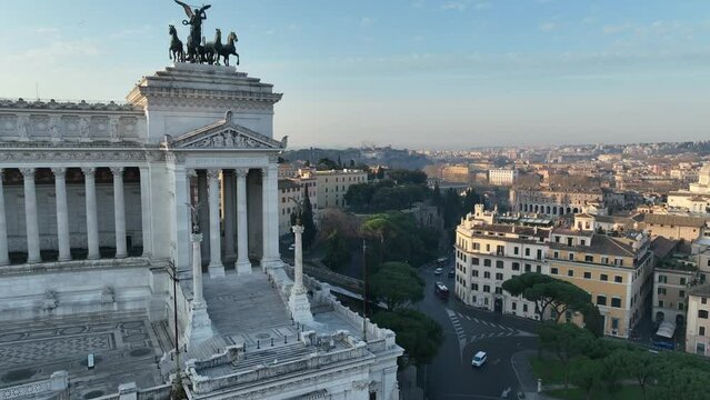 l'Altare della Patria e il Campidoglio a Roma, Italia.
Vista aerea del Campidoglio a Roma, sede del comune di Roma, famosa meta turistica nel centro di Roma.
