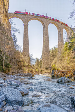 rhb sur le landwasserviadukt