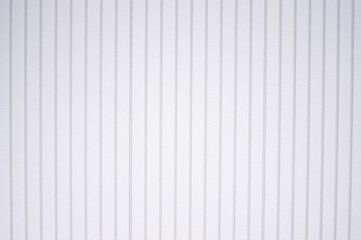 縦ラインの外壁　white striped background