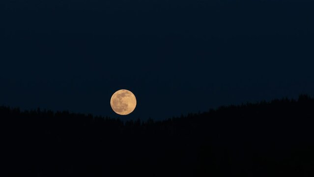 Moonrise Images – Browse 44,733 Stock Photos, Vectors, and