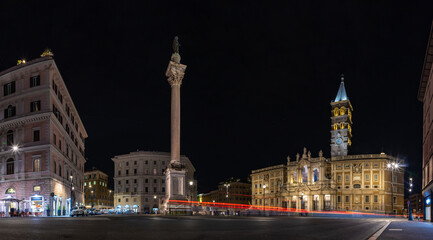 Fototapeta na wymiar Santa Maria Maggiore Basilica at Night