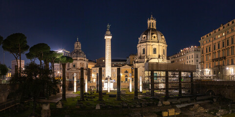 Obraz premium Imperial Fora, Trajan's Column, Church of Saint Mary of Loreto and Church of the Most Holy Name of Mary at the Trajan Forum at Night