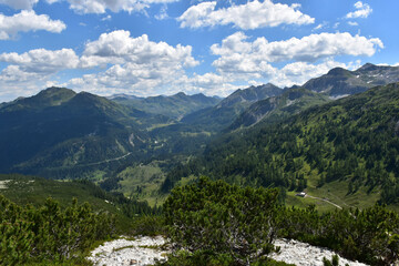 Obraz na płótnie Canvas landscape in the mountains