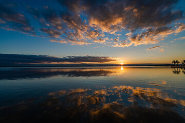 Obraz premium Sunset on Tunis Lake - Tunisia 