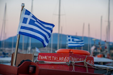 Greek flag to boat